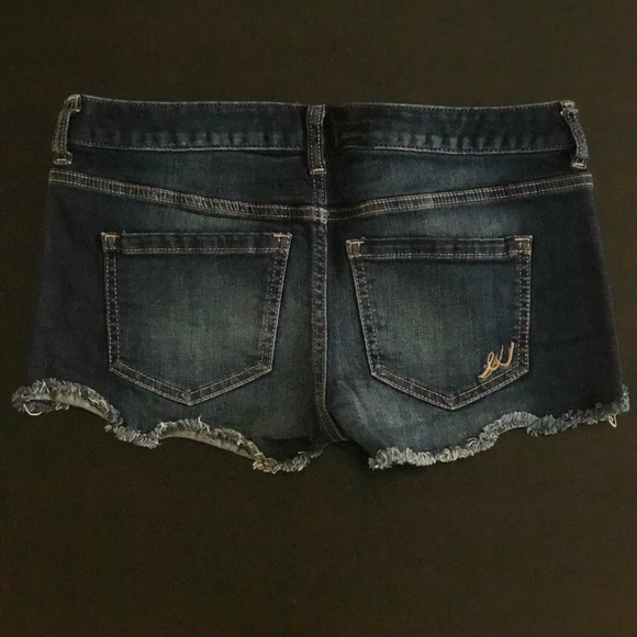 Express denim shorts - Picture 3 of 3